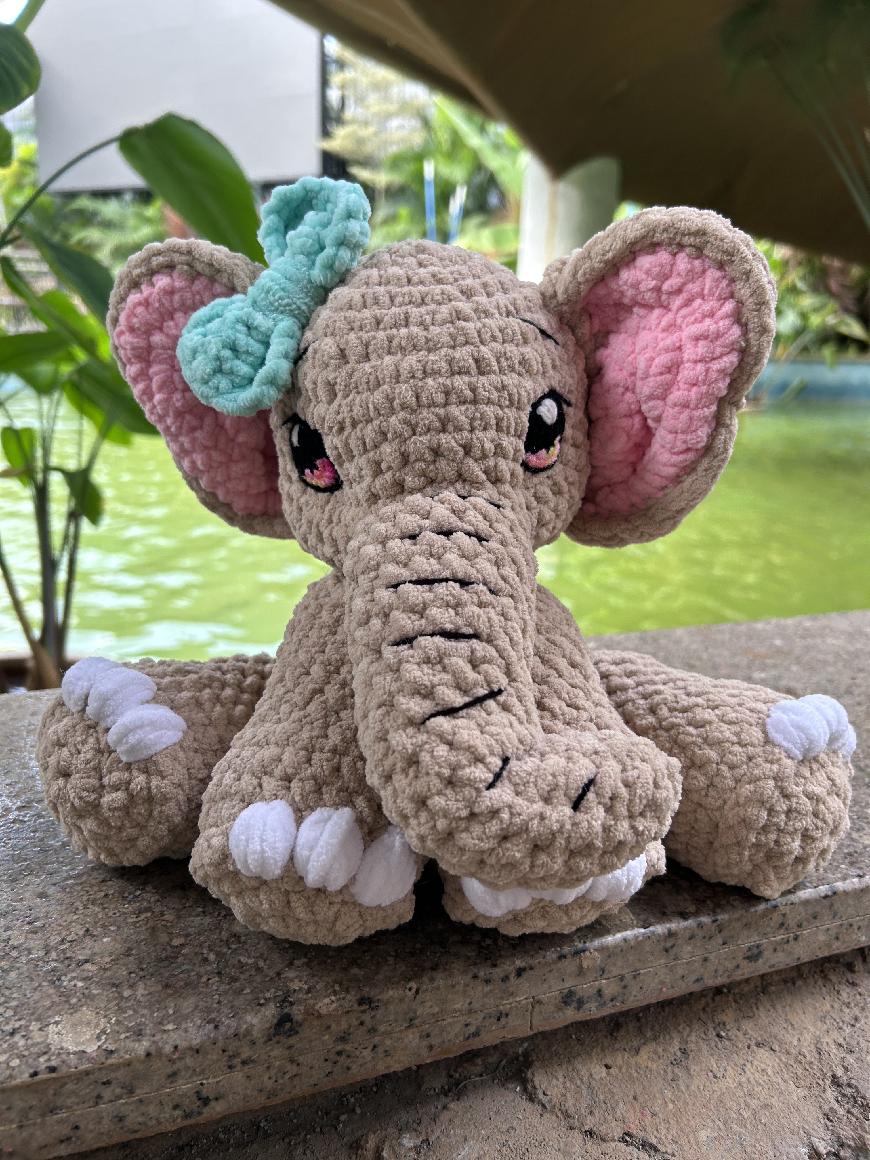 Big Elephant