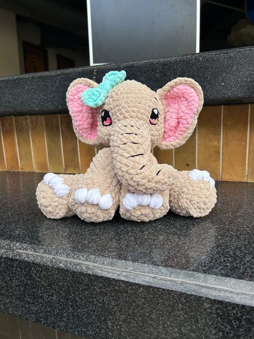 Big Elephant